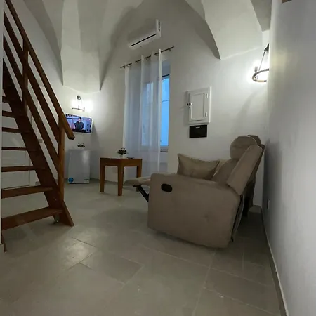 بيت ضيافة A & F Di Andrea 4*